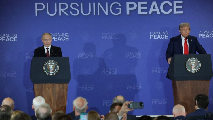 Trump y Putin hablaron en conferencia de prensa sobre los acuerdos a los que llegaron a su reunión.