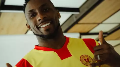 Julián Quiñones abandonó el América para vestir los colores del Al-Qadisiyah y enfrentar a Cristiano Ronaldo