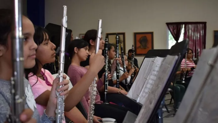 Convocan a curso intensivo de música para orquestas de la Zona Este.