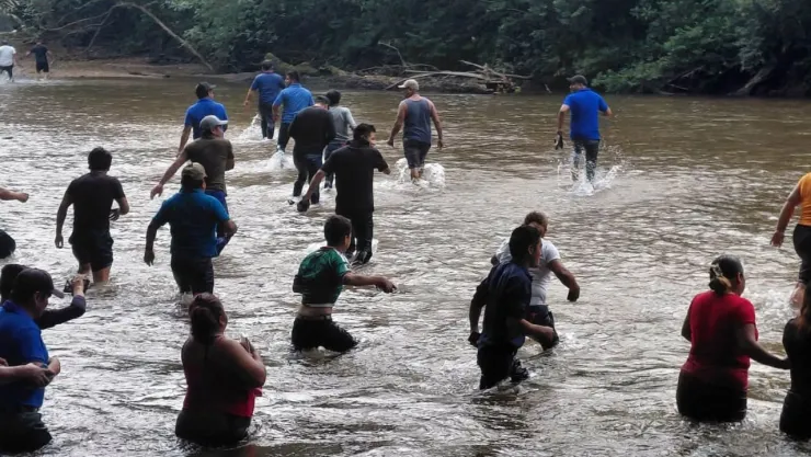 Equipos de emergencia mantienen la búsqueda del pescador desaparecido en un cenote