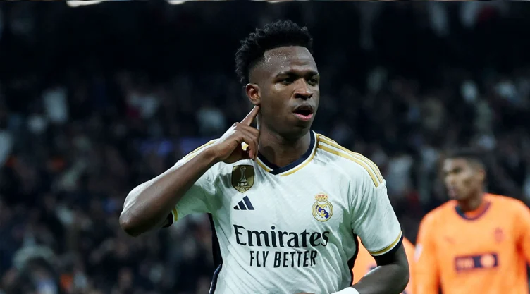 Vinícus Juniors con Real Madrid