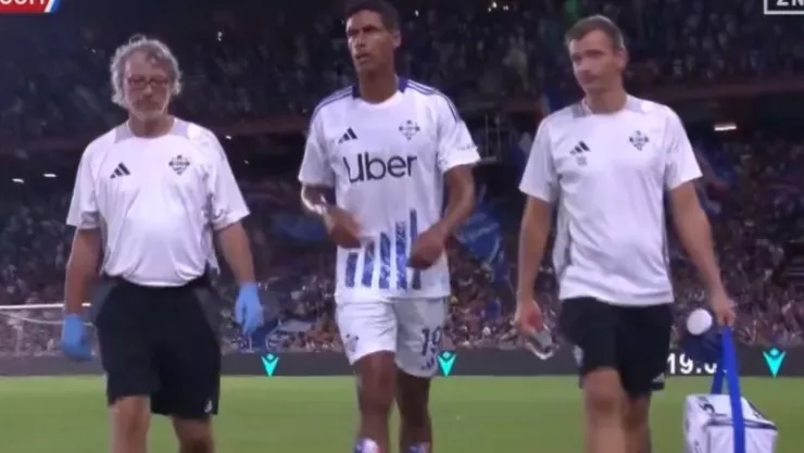 Rafael Varane salió lesionado en su primer juego con el Como