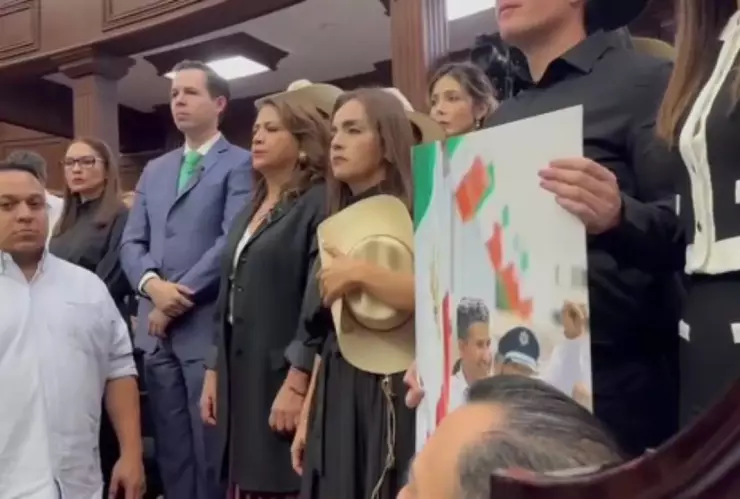Grecia Quiroz toma protesta como alcaldesa de Carlos Manzo