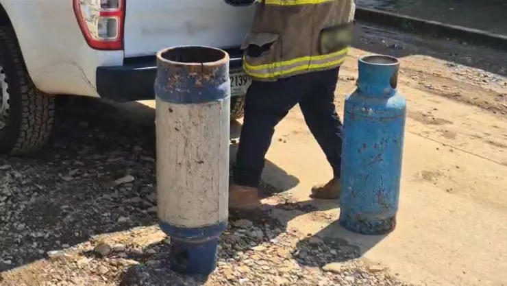 Padres de familia fueron llamados para recoger a sus hijos tras una emergencia por fuga de gas