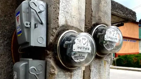 Diablito de luz en el medidor