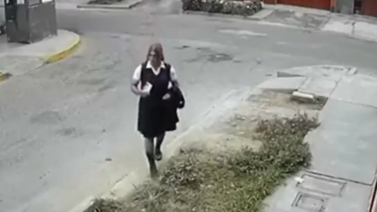 ¡De no creer! Hombre que se vestía de colegiala en Perú y que acosaba a estudiantes quedó en libertad