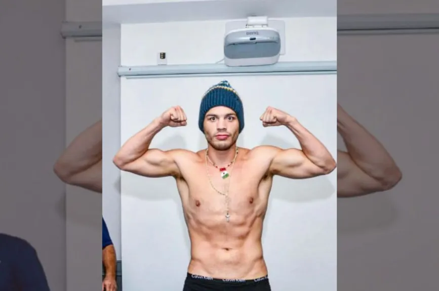 Julio Cesar Chavez Jr fit.jpg