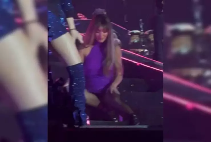 VIDEO. Anahí no soportaba el dolor físico en pleno concierto
