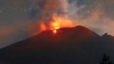 Volcán Popocatépetl sorprende con EXPLOSIÓN hoy 7 de noviembre de 2024
