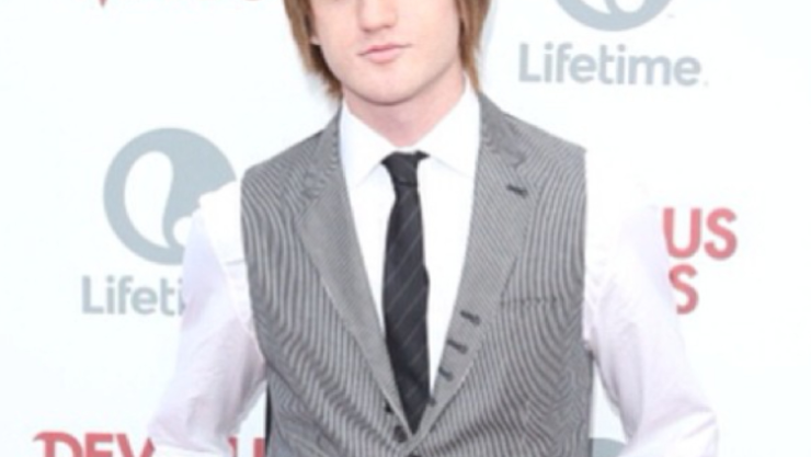 eddie-hassell-murio-bones-.jpg