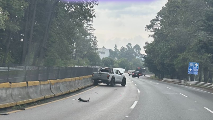 Doble accidente provoca fuerte carga vehicular en la México-Cuernavaca.jpg
