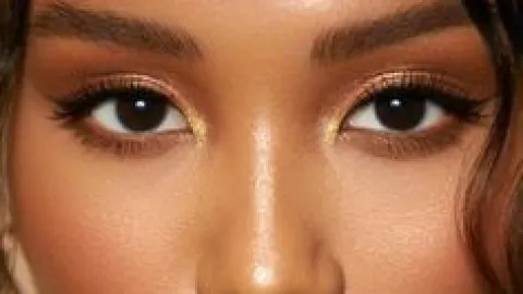 Aplicar fijador entre cada capa de maquillaje ayuda a que dure más