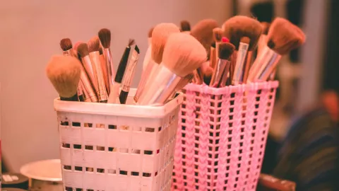 como reciclar brochas de maquillaje