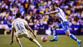 El defensa Gastón Silva de cara a Miguel Layún