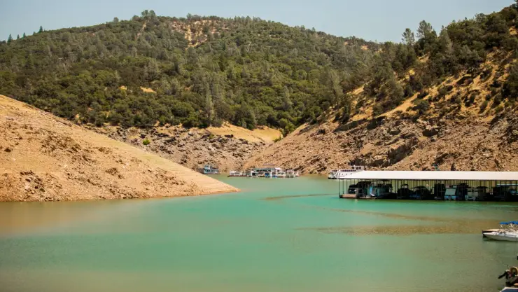 el lago Oroville en California