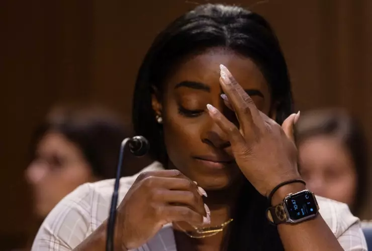 simone biles larry nassar fbi.jpg