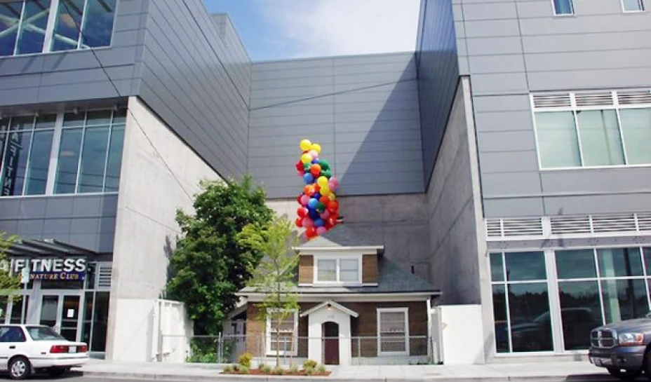 Edith Macefield saltó a la fama en 2006 cuando rechazó 1 millón de dólares que una constructora le ofreció por su casa y concluir un centro comercial