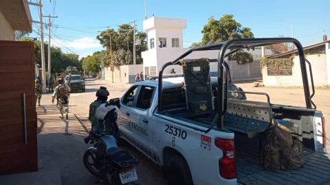Atacan cuartel de Policia en Navolato Sinaloa