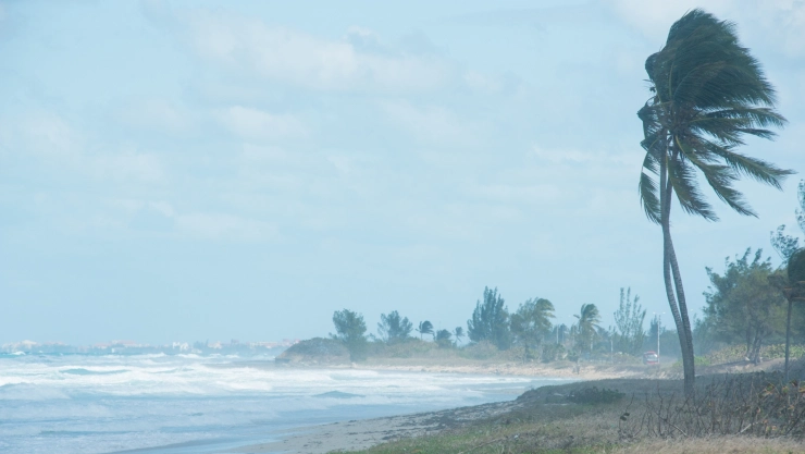 Una tormenta tropical en la costa de Florida.
