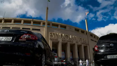 El estadio Pacaembú ubicado en Sao Paolo, Brasil fue habilitado para atender enfermos de Covid-19.