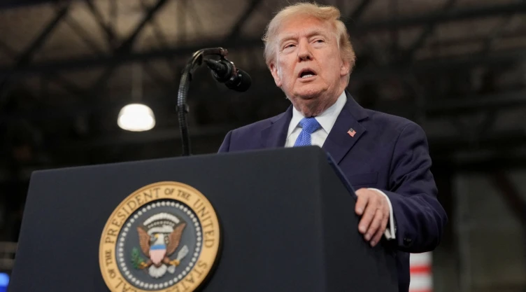 Donald Trump autoriza a empresas privadas realizar ciberataques de defensa