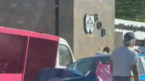 FOTO Fuerte accidente automovilístico genera tráfico en Mérida