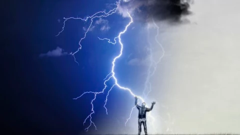 Muere adolescente tras ser impactado por un rayo en Puebla