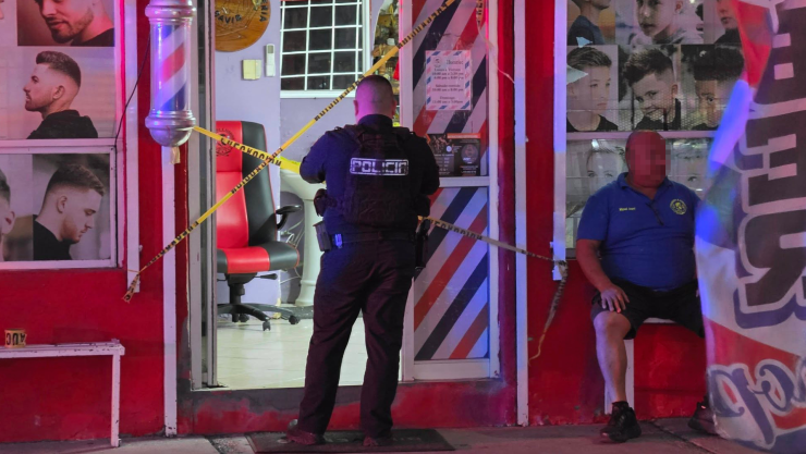 Captan en video ataque armado contra barbería en Chihuahua