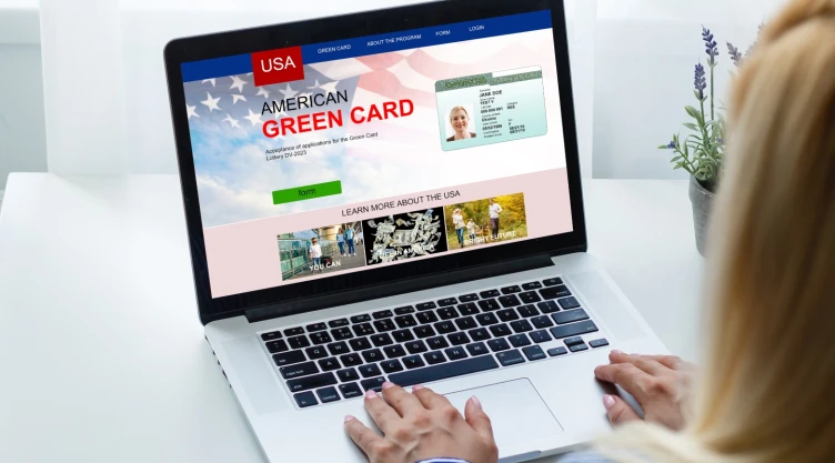 Presta atención a este detalle en tu Green Card si estás tramitando la ciudadanía americana.jpg