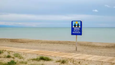 Sinaloa tendría una de las playas nudistas de México