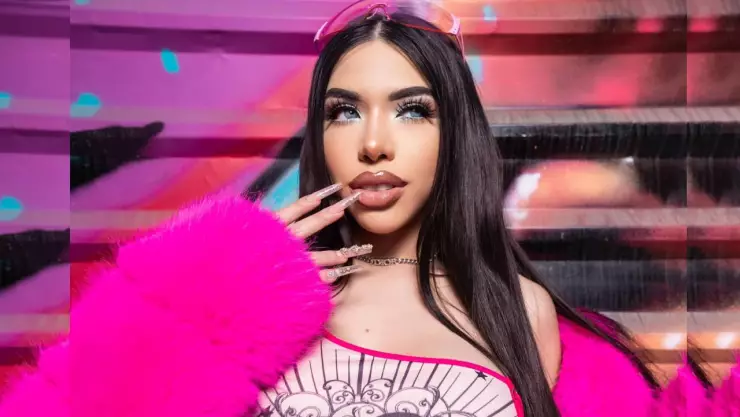 Recaudan firmas para restringir a Yeri MUA de las redes