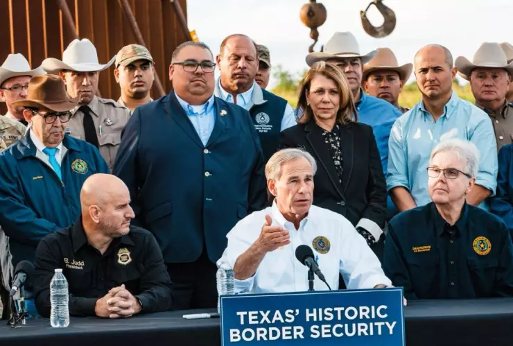 ¿De qué trata la Ley Fronteriza que promulgó el gobernador de Texas?