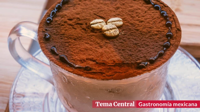 Bebidas típicas de la Gastronomía Mexicana Bebidas típicas de la Gastronomía Mexicana