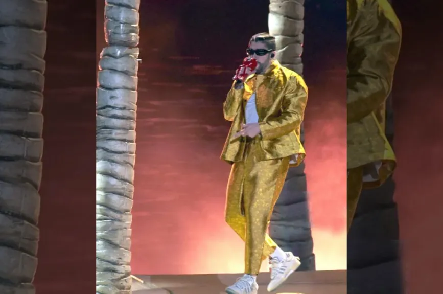 Bad Bunny Estadio Azteca (4).jpg