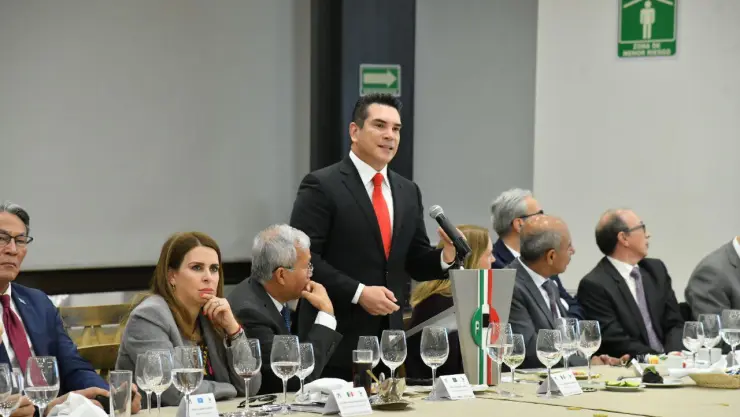 Alejandro Moreno.jpg