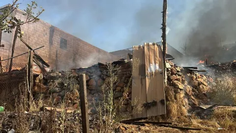Incendio en la colonia Granjas familiares División Norte, 27 de julio 2023.jpg