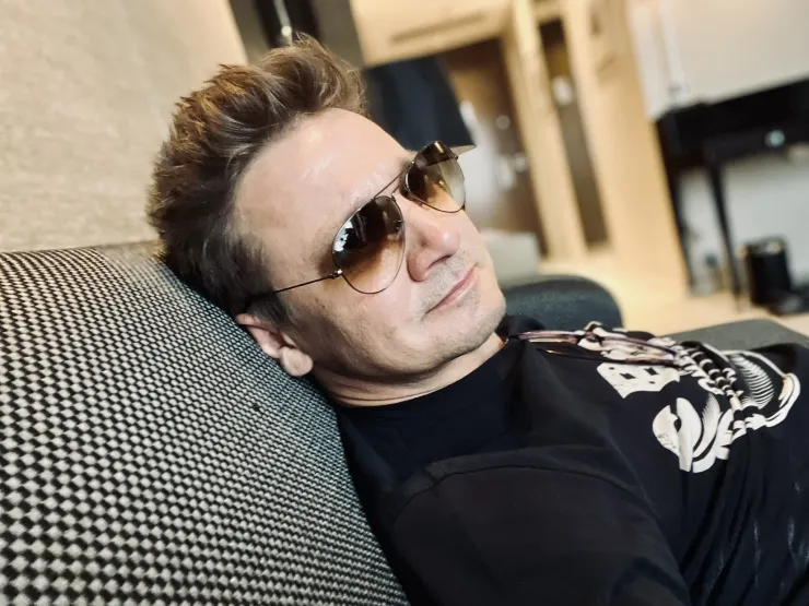 Actor Jeremy Renner resulta gravemente herido tras accidente