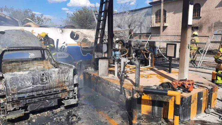 Incendio en gasolinera de Tonalá