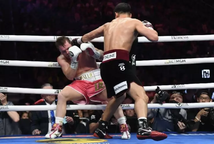 Canelo pierde contra Dmitry Bivol