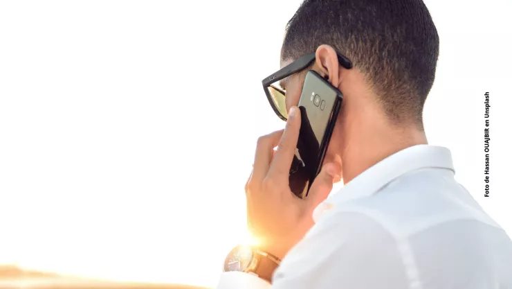 El truco que permitirá a tu celular transcribir llamadas