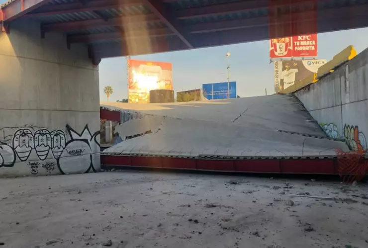 Se-derrumba-estación-del-Metrobús-en-Torreón.jpg