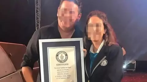 Pareja de Mérida rompe récord Guinness