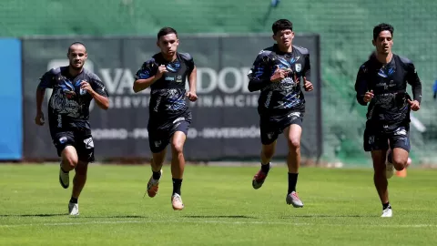 discurso de mauro gerk a gallos blancos de querétaro.jpg