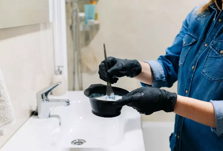 Tinte casero: ¿la solución natural para las canas?