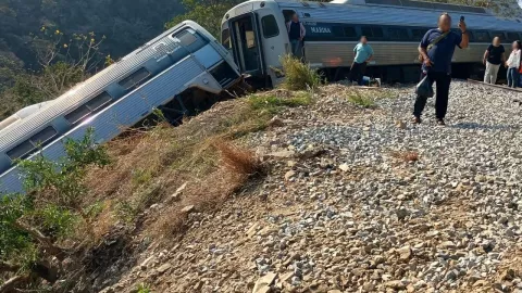 Morena y AMLO responsables por descarrilamiento del Tren Interoceánico que dejó 13 muertos PRI.