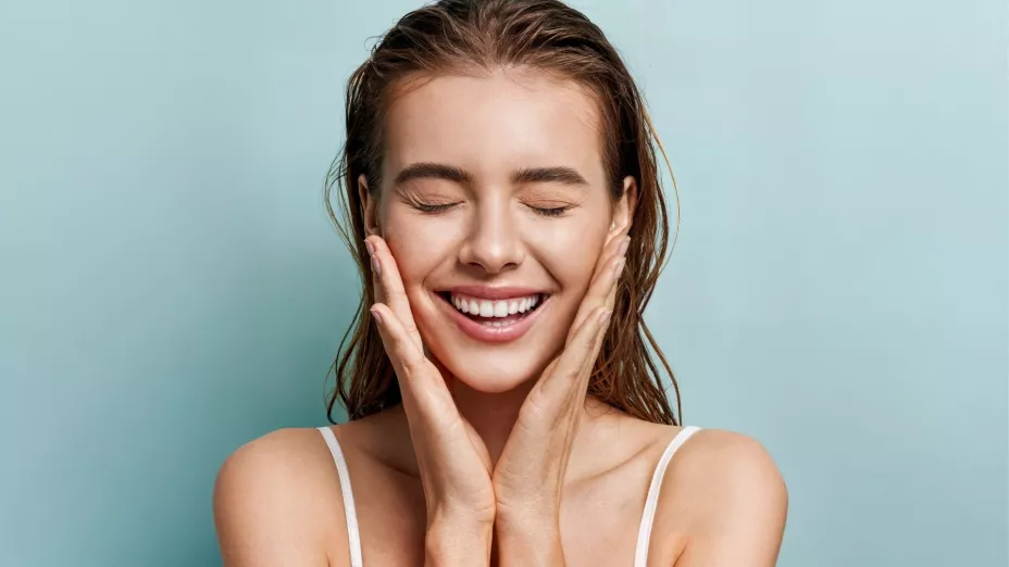 Rostro suave incluso con frío: las 6 claves para proteger tu piel cuando bajan las temperaturas.