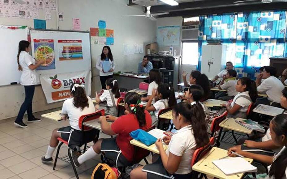SEP autoriza aprobar a alumnos con calificación mínima de 6