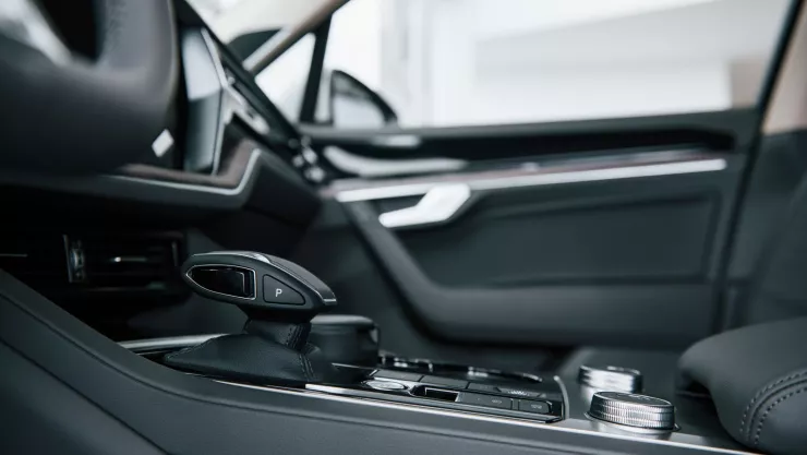 Fatal tragedia en Texas; niña de 9 años pierde la vida tras ser abandonada por su madre en automóvil caliente para irse a trabajar.jpg