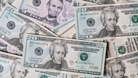 ¡Se desploma el billete verde! Este es el precio del dólar hoy 19 de febrero de 2026 en Veracruz