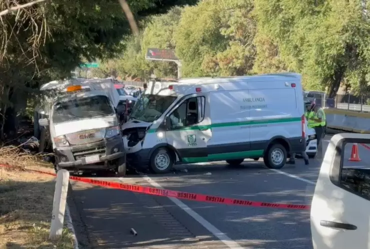 Trágico accidente en autopista México-Cuernavaca: Choque entre auto y ambulancia deja cuatro muertos hoy 28 de abril